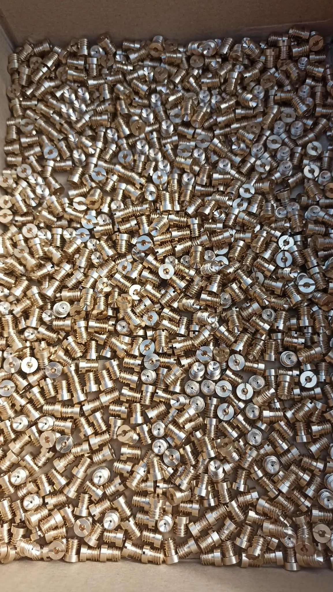 Small turned parts, production batch