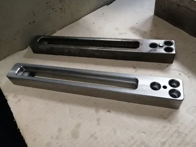 Milled clamping bars