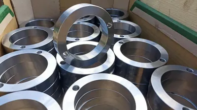 Turned rings with bore, ready for shipping